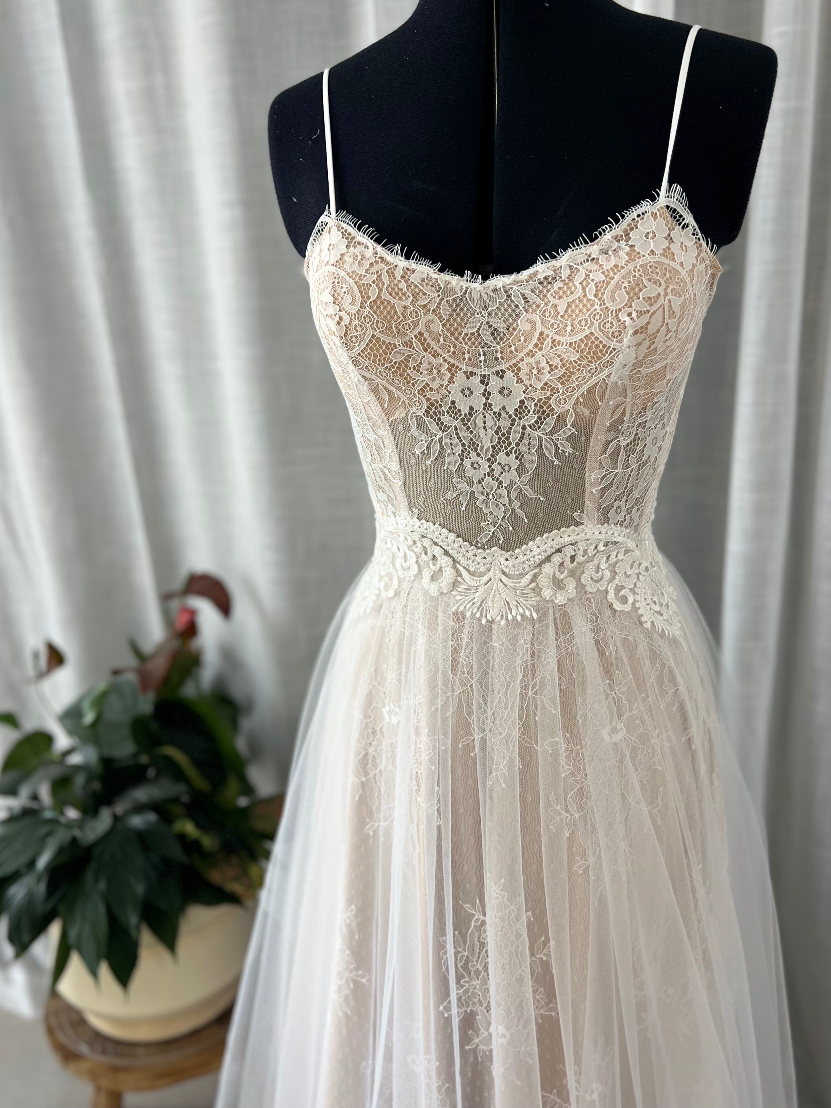 Aurora Gown, Vintage French Lace Boho Wedding Dress, Made to Measure in Israel | Lace & Love by Shany Sasson