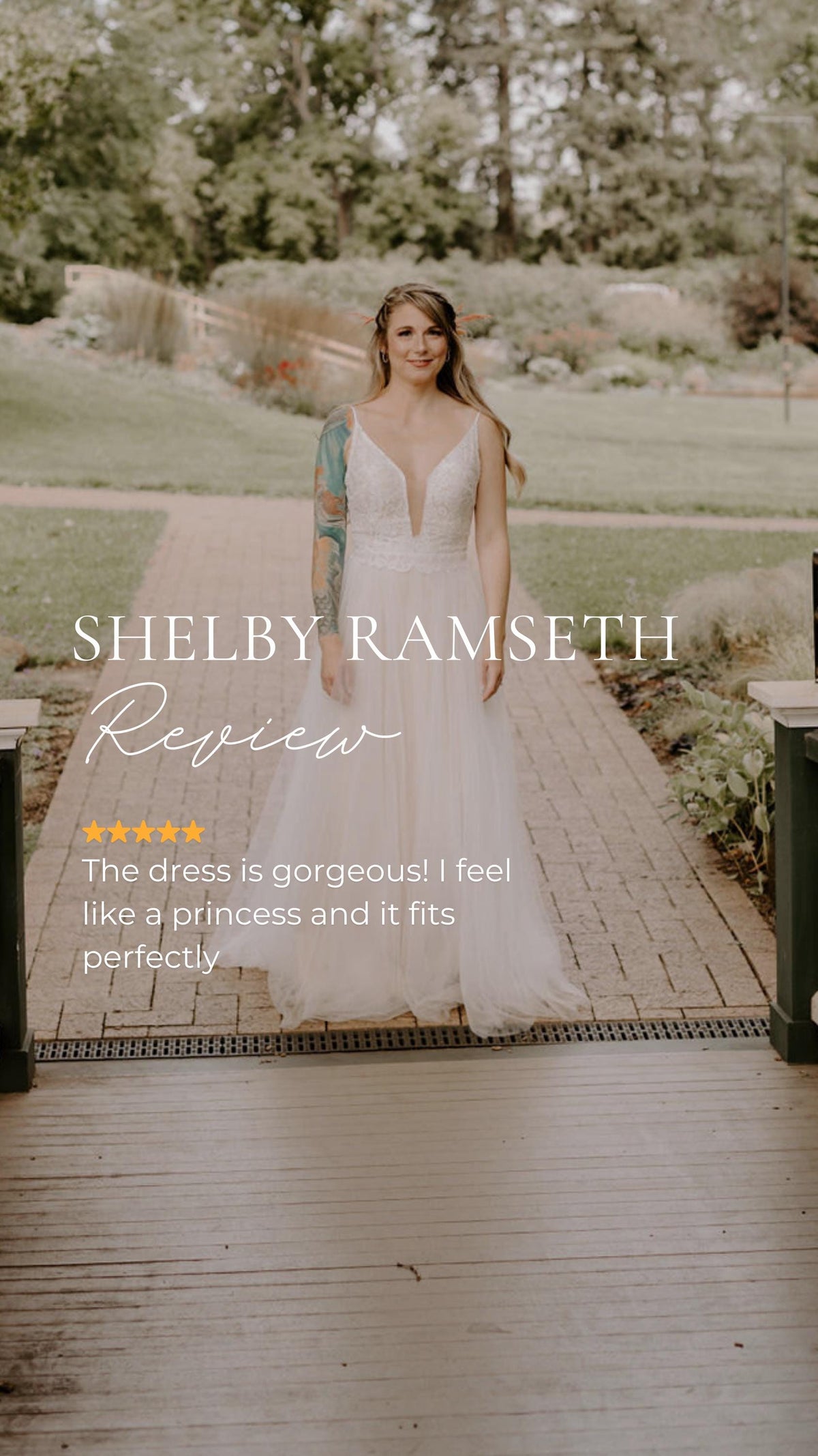 Scheda con una recensione e la foto di un abito da sposa