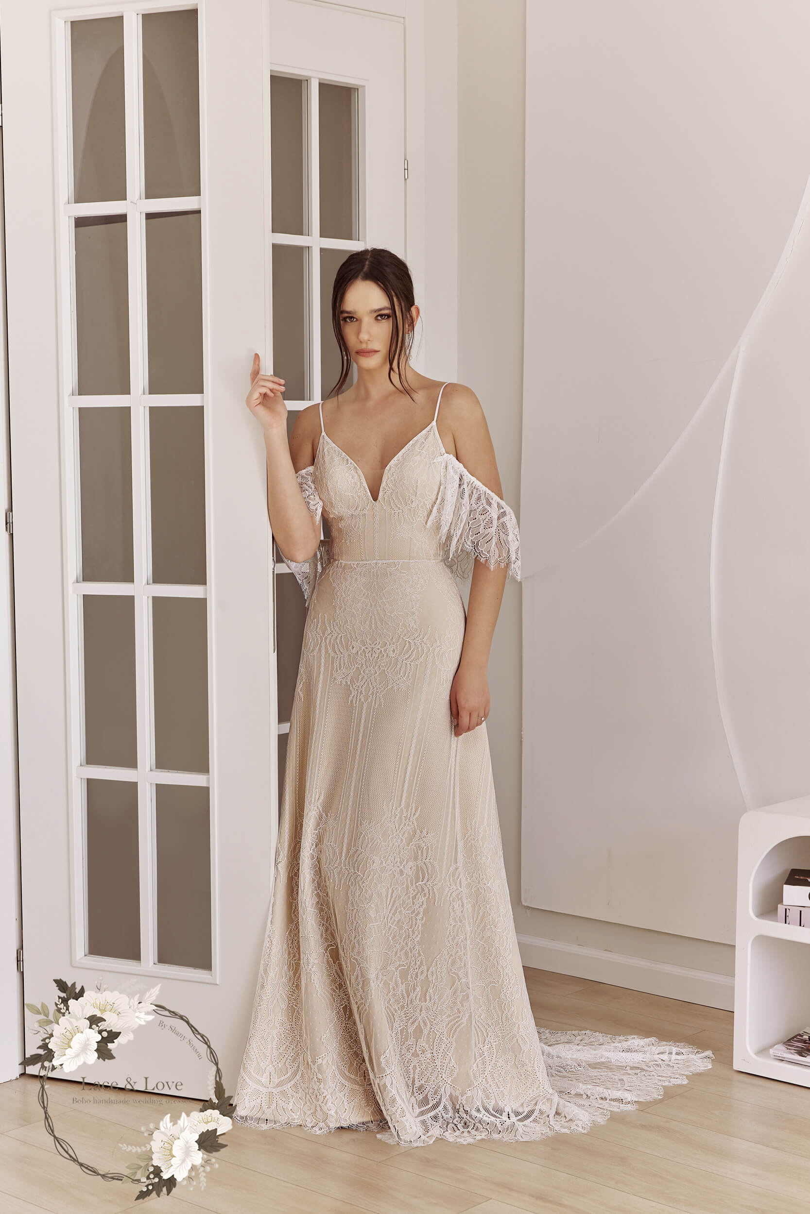 handmade lace wedding dress Vintage Romantic Open Back Medium LIVE 09/26/2025 LW Download Fashion Design Workspace Ivory / Soft White. Size:X LARGE